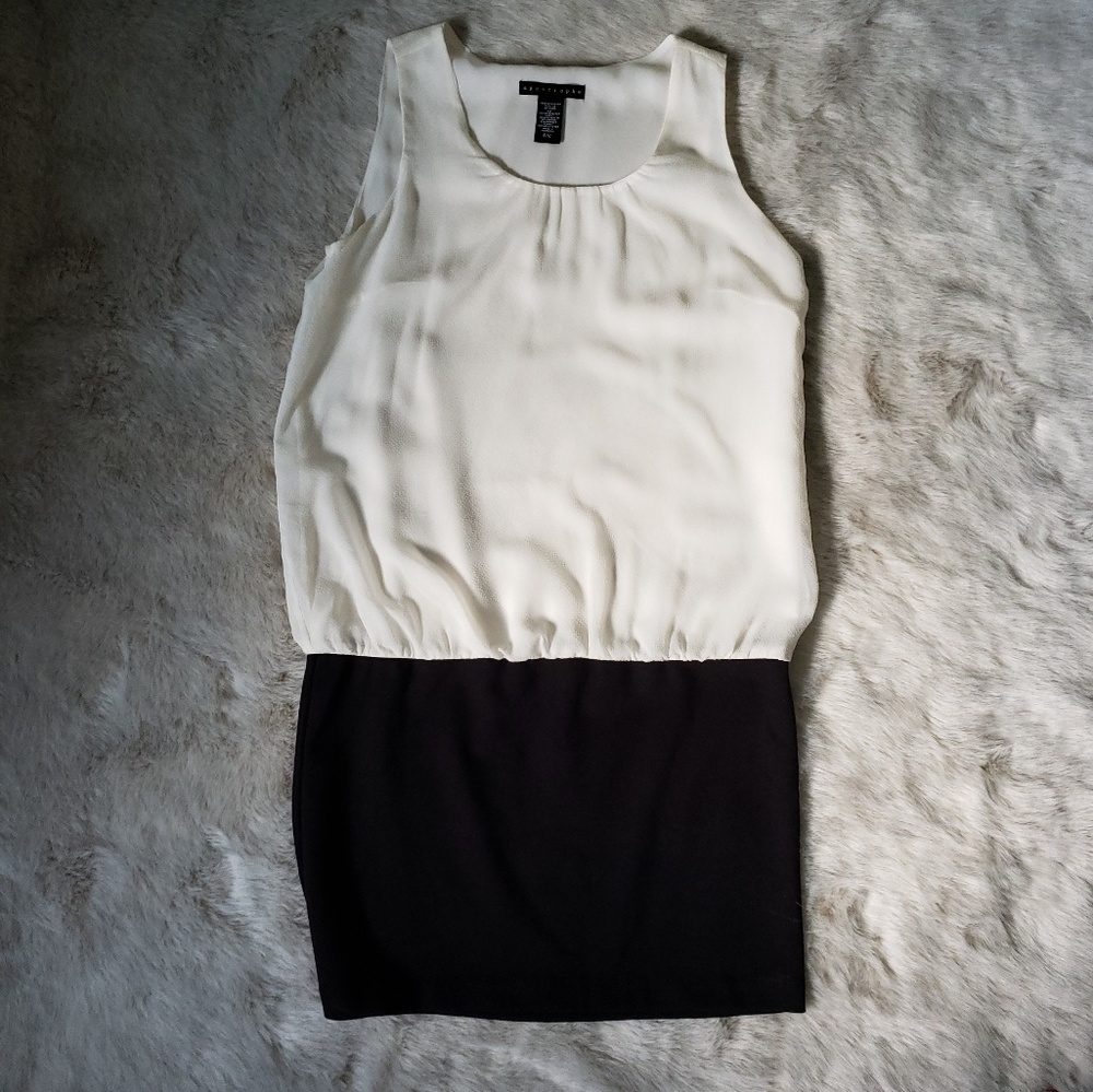 Apostrophe black and white Dress